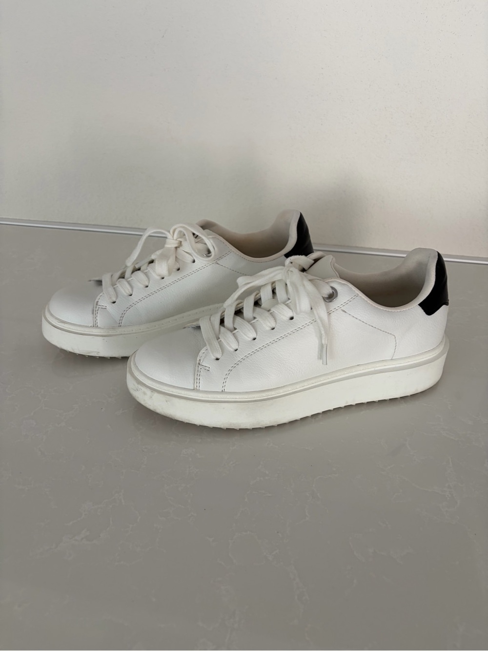 Steve Madden White Sneakers with Black Heel Tab